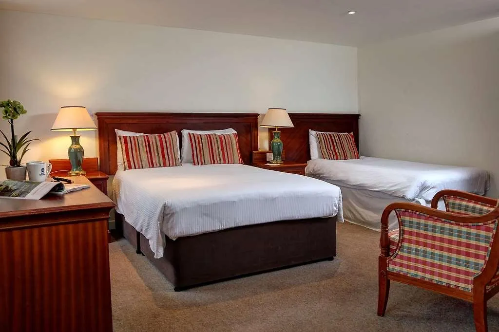 Hotel Ibis Styles Bournemouth 4*,